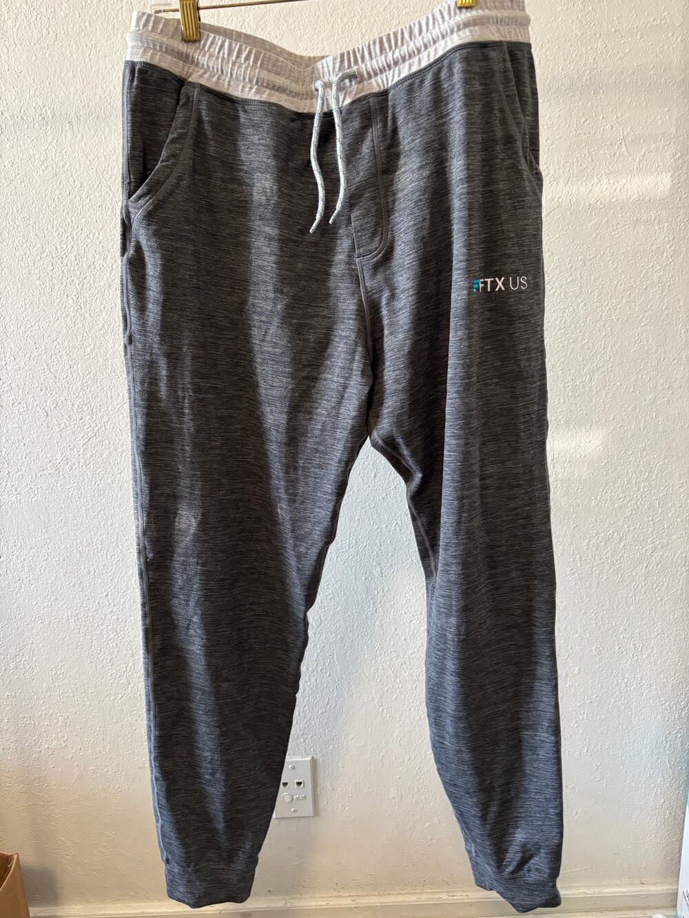 Weekend Sport Marine Layer Size Large Joggers Men’s Grey